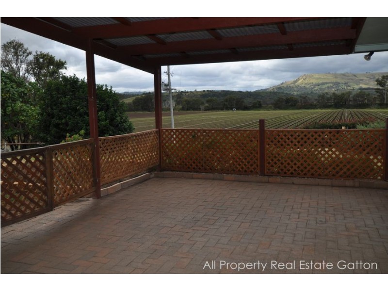 848 Mt Sylvia Road, Gatton QLD 4343
