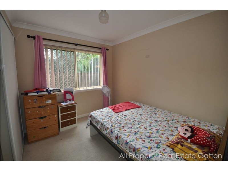 1/8 East Street, Gatton QLD 4343