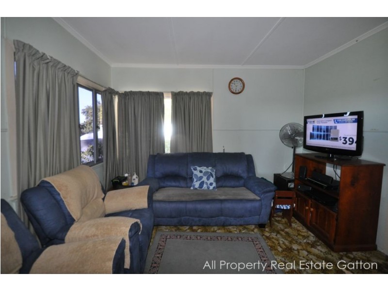 31 Jensen Street, Gatton QLD 4343