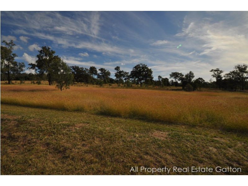 246 Ropeley Rockside Road, Ropeley QLD 4343