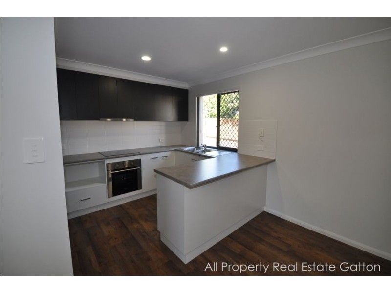 Unit 2 122 Railway Street, Gatton QLD 4343