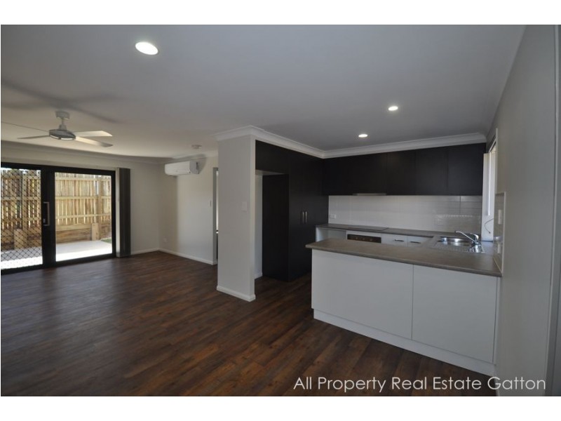 Unit 2 122 Railway Street, Gatton QLD 4343