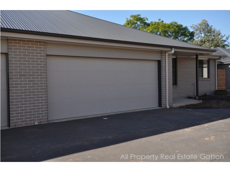 Unit 2 122 Railway Street, Gatton QLD 4343