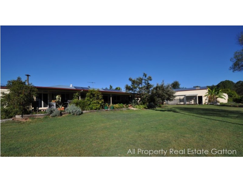 10 Samuel Court, Adare QLD 4343