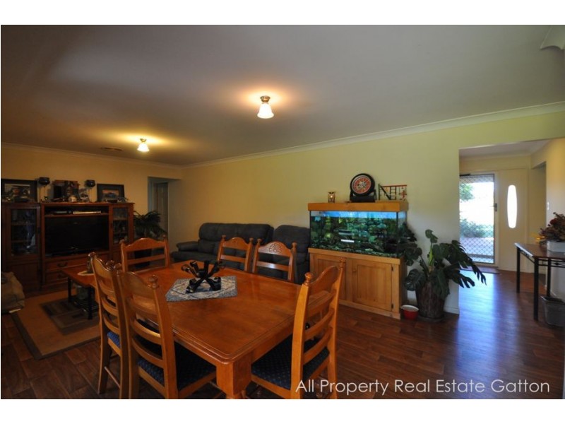 10 Samuel Court, Adare QLD 4343