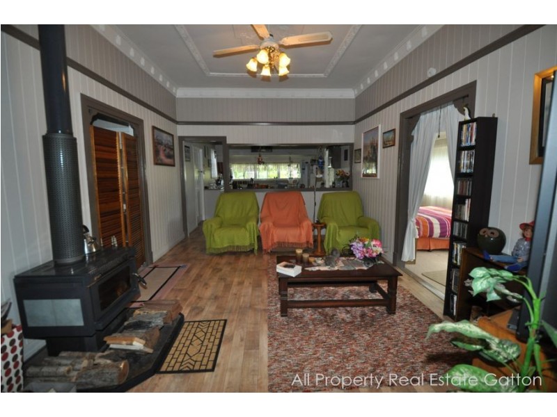 13 Whittle Street, Gatton QLD 4343