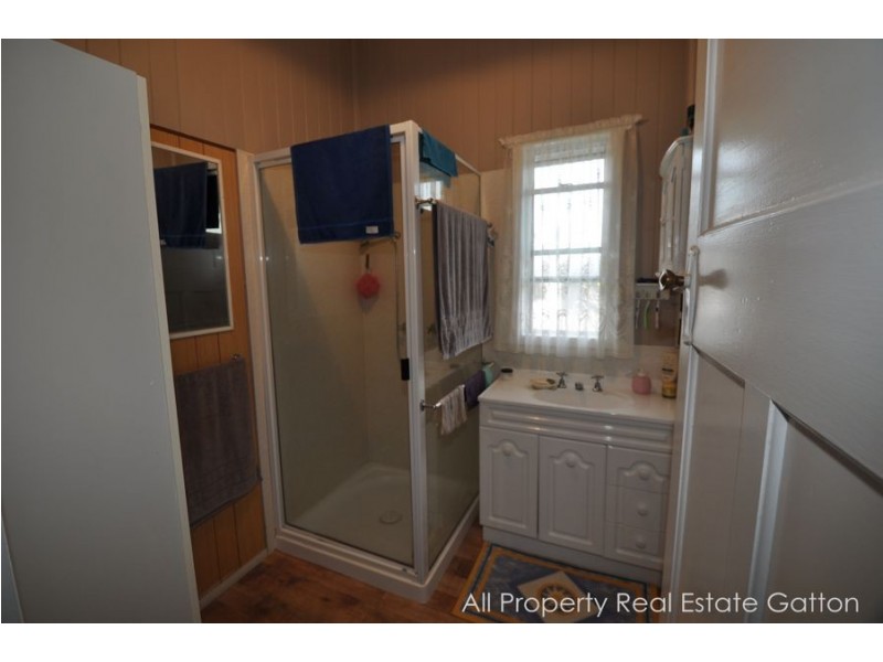 13 Whittle Street, Gatton QLD 4343