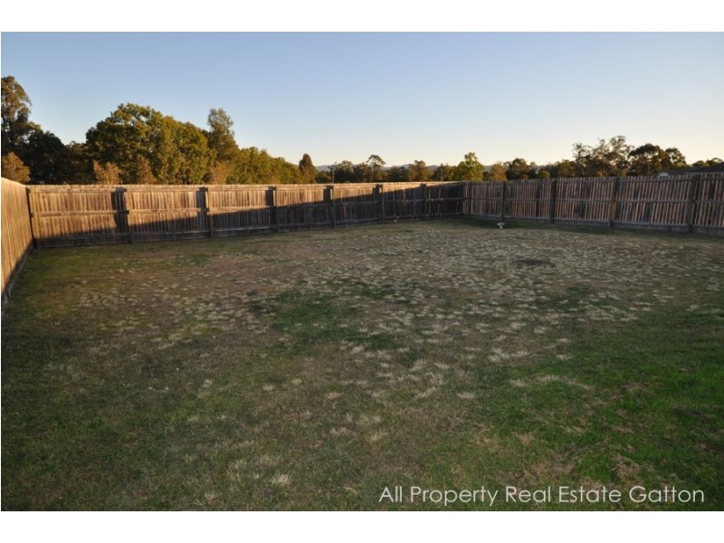 10 Durack Place, Laidley QLD 4341