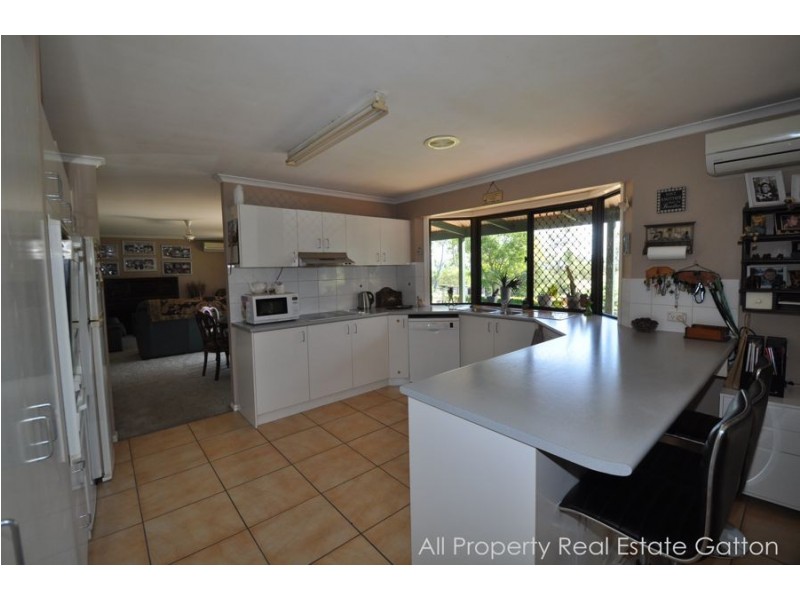 86 Edwards Road, Woodlands QLD 4343