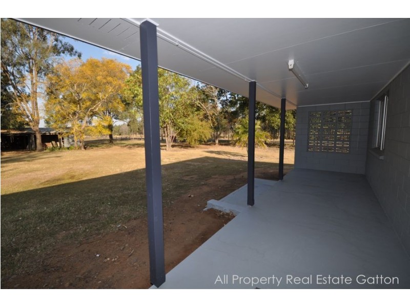 136 Millers Road, Spring Creek QLD 4343