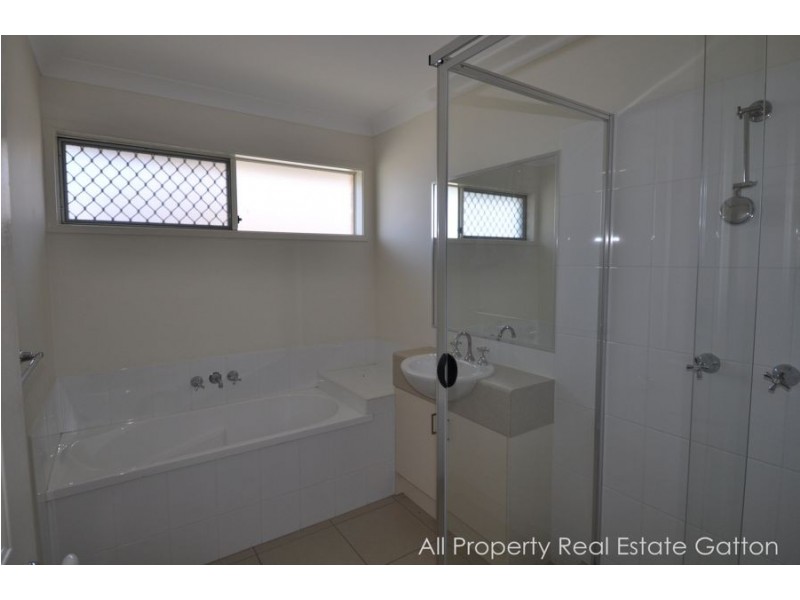 10 Durack Place, Laidley QLD 4341