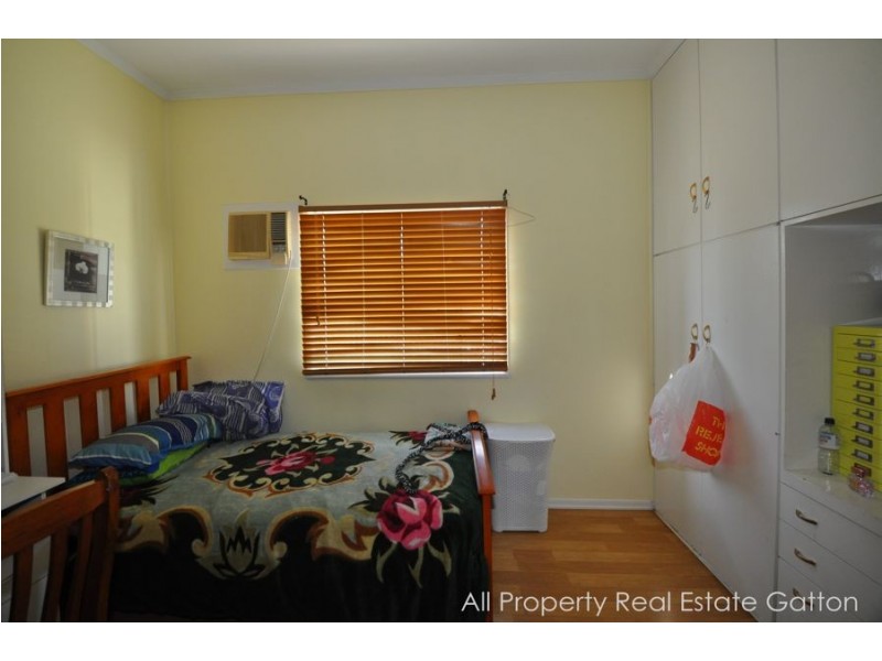 8 Whittle Street, Gatton QLD 4343