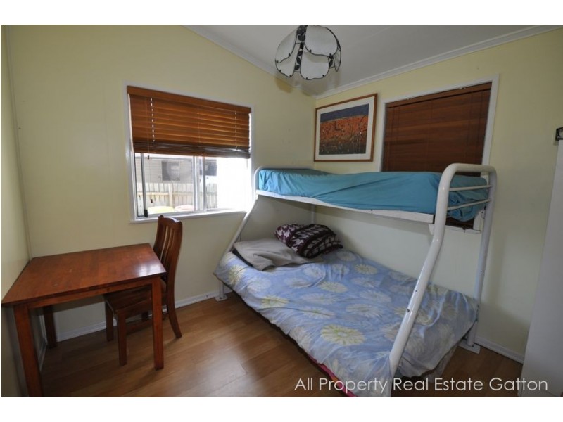 8 Whittle Street, Gatton QLD 4343