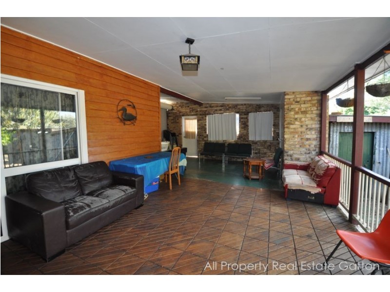 8 Whittle Street, Gatton QLD 4343