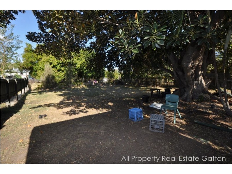 8 Whittle Street, Gatton QLD 4343