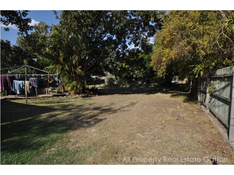 8 Whittle Street, Gatton QLD 4343