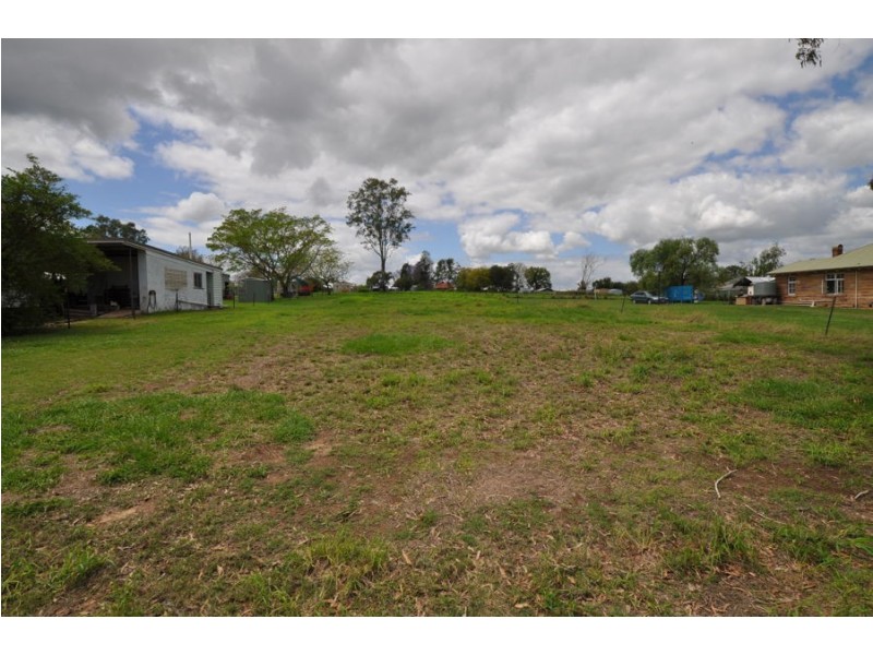 5 William Street, Helidon QLD 4344