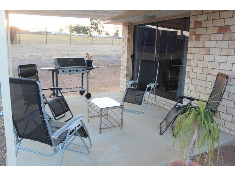 13 Ditchmen drive, Grantham QLD 4347