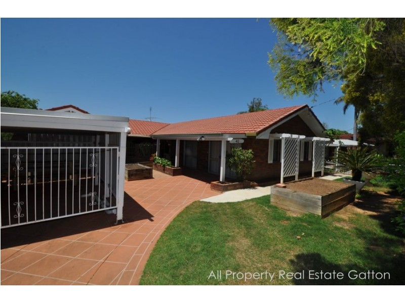 40 Jensen Street, Gatton QLD 4343