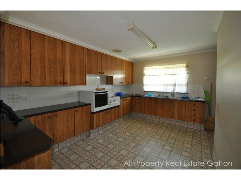 40 Jensen Street, Gatton QLD 4343