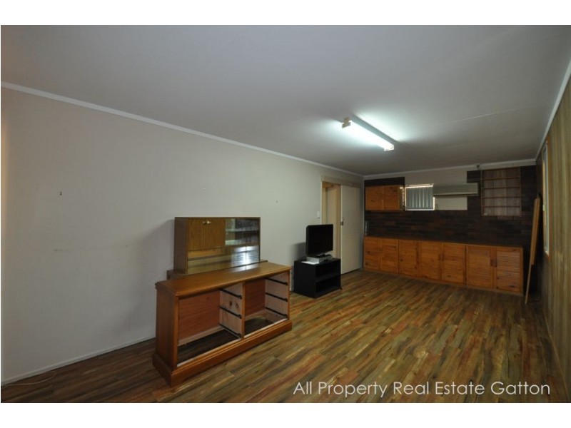 40 Jensen Street, Gatton QLD 4343