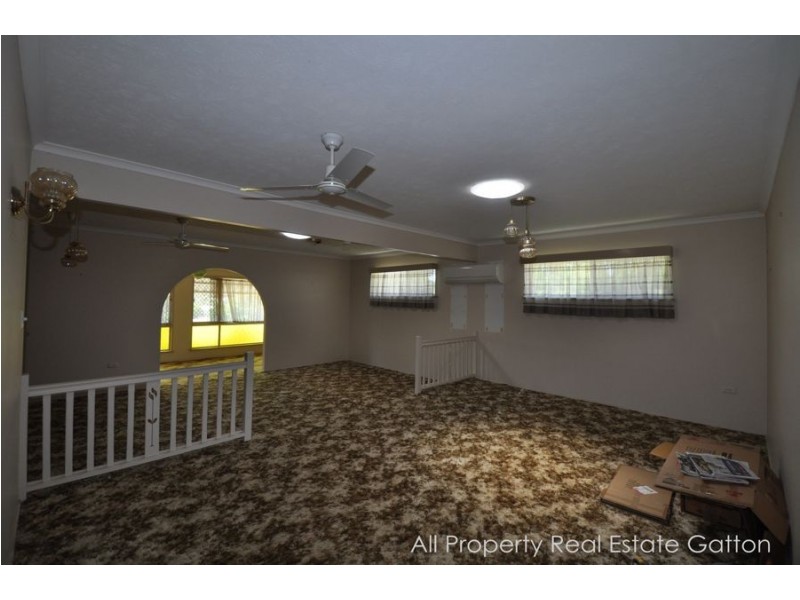 40 Jensen Street, Gatton QLD 4343