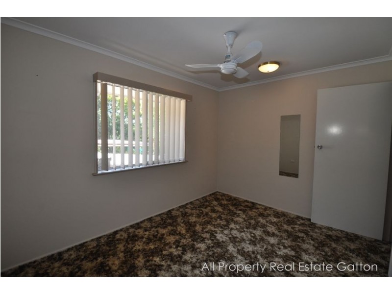 40 Jensen Street, Gatton QLD 4343