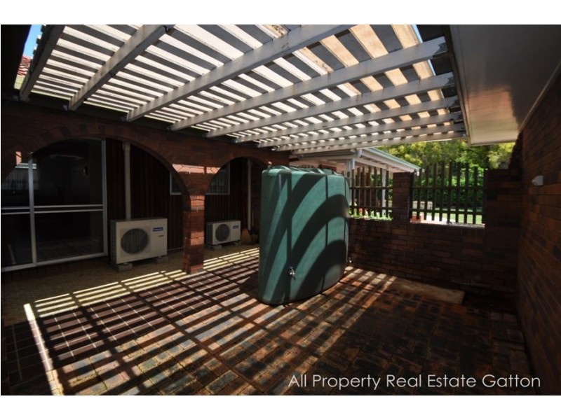 40 Jensen Street, Gatton QLD 4343