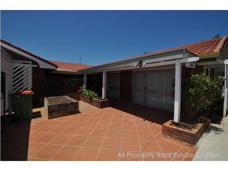 40 Jensen Street, Gatton QLD 4343