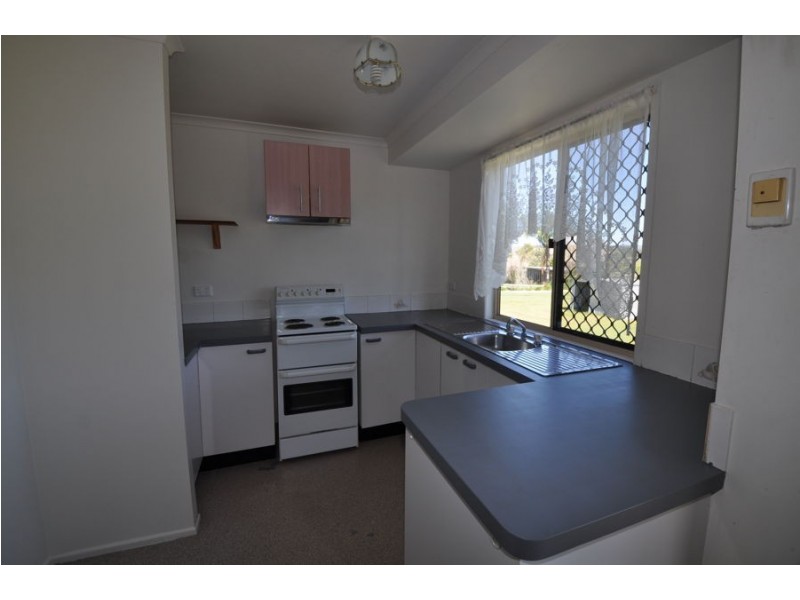 28 Caleys Court, Lockrose QLD 4342