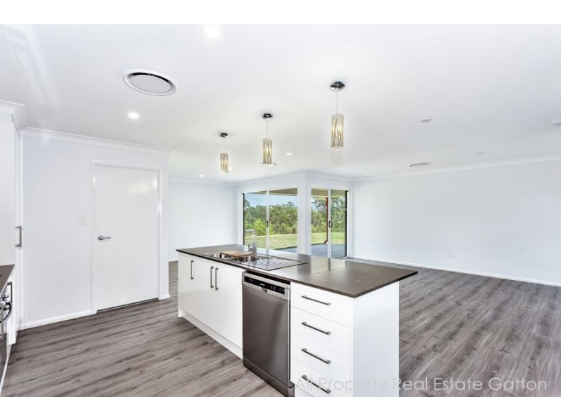 63 Rangeview Drive, Gatton QLD 4343