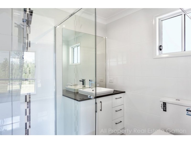 63 Rangeview Drive, Gatton QLD 4343