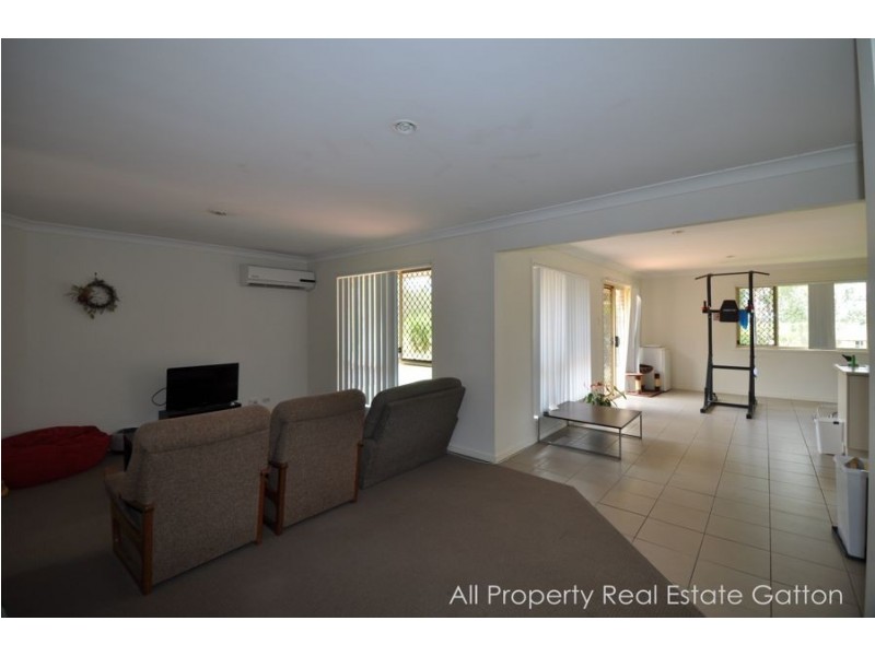 6 Boysen Court, Adare QLD 4343