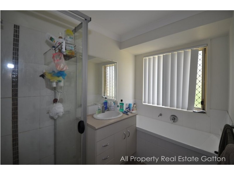 6 Boysen Court, Adare QLD 4343