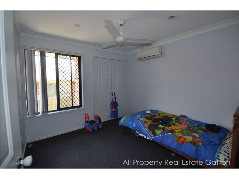 26 Metcalf Street, Gatton QLD 4343