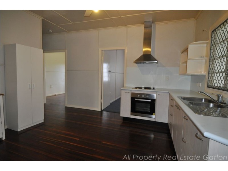 28 Fitzroy Street, Gatton QLD 4343