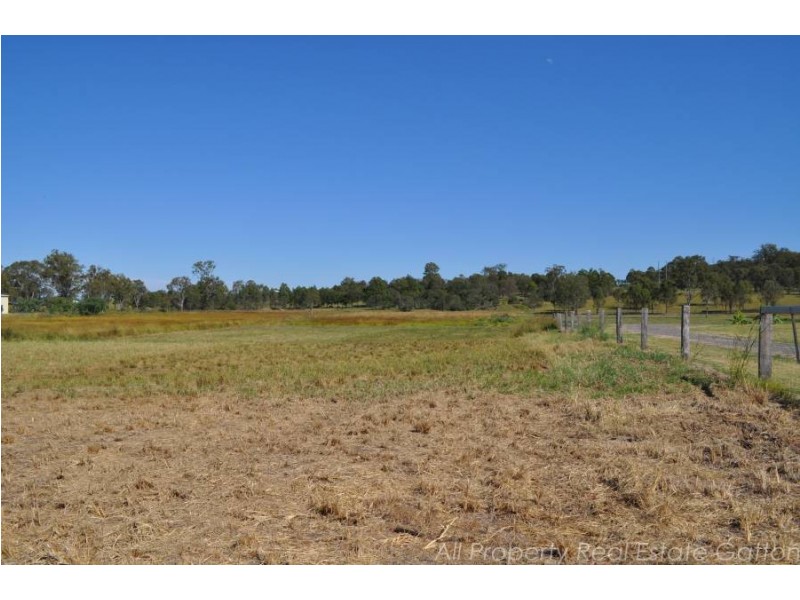 18 Mountain View Drive, Adare QLD 4343