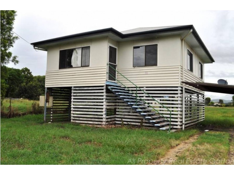 31 Robert St, Forest Hill QLD 4342