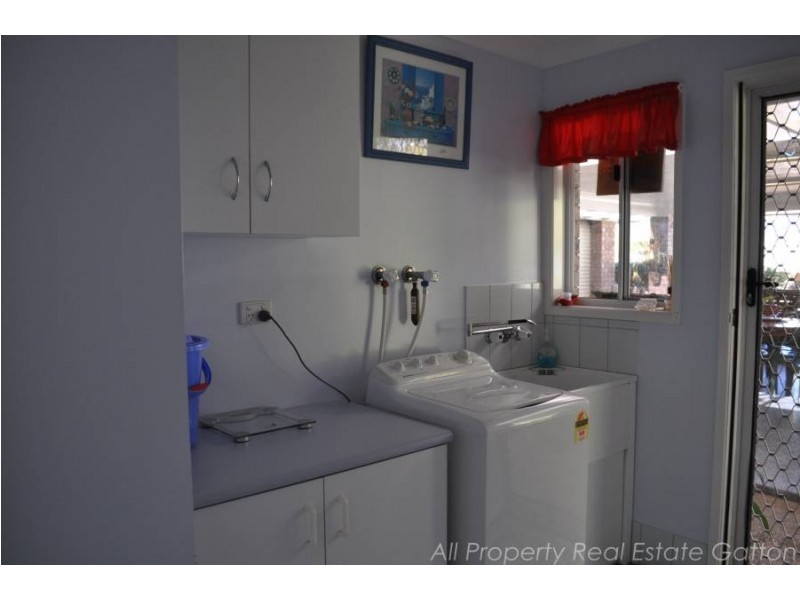 8 Fitzgerald, Gatton QLD 4343