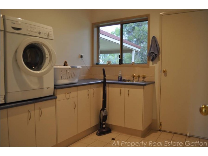 56 Laidley Creek West Road, Mulgowie QLD 4341