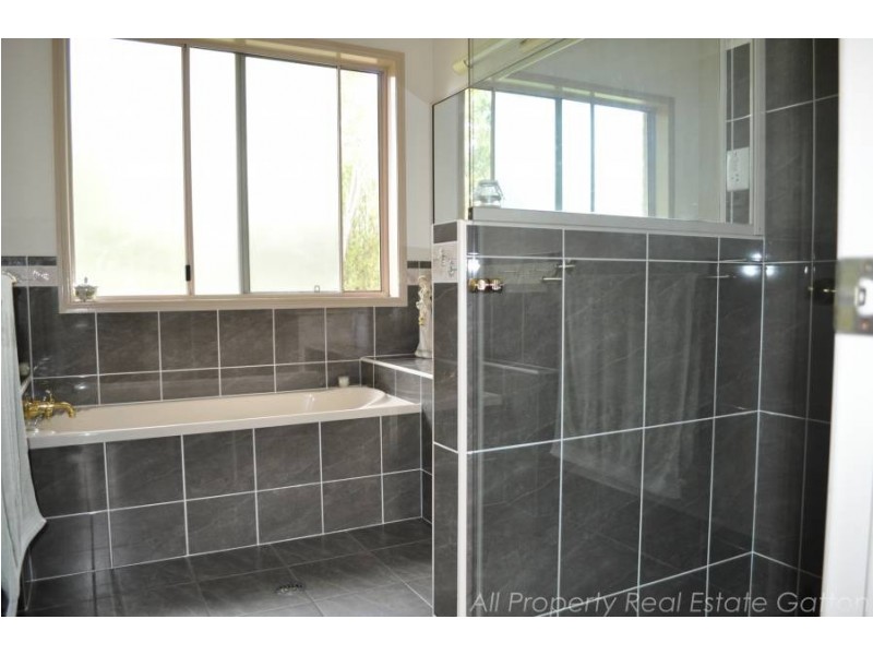 56 Laidley Creek West Road, Mulgowie QLD 4341