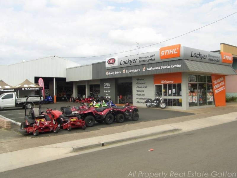 54 Crescent Street, Gatton QLD 4343