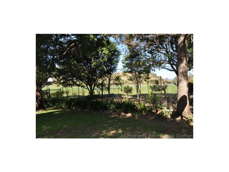 Mount Sylvia QLD 4343