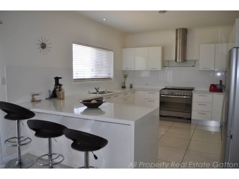 Adare QLD 4343
