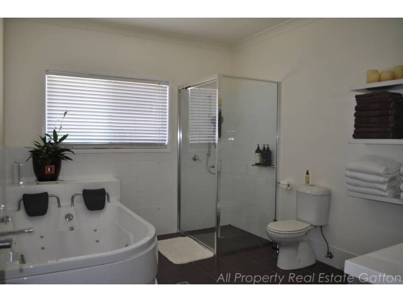 Adare QLD 4343