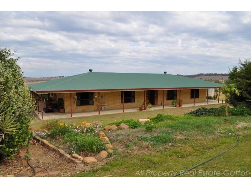 122 Glen Esk Road, Glen Esk QLD 4312