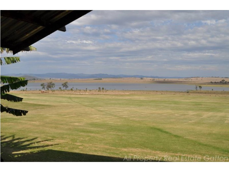 122 Glen Esk Road, Glen Esk QLD 4312