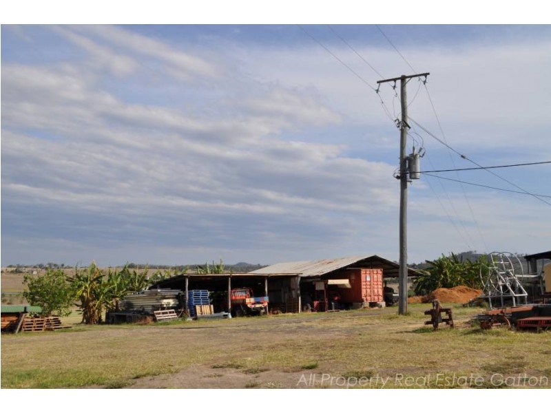 122 Glen Esk Road, Glen Esk QLD 4312