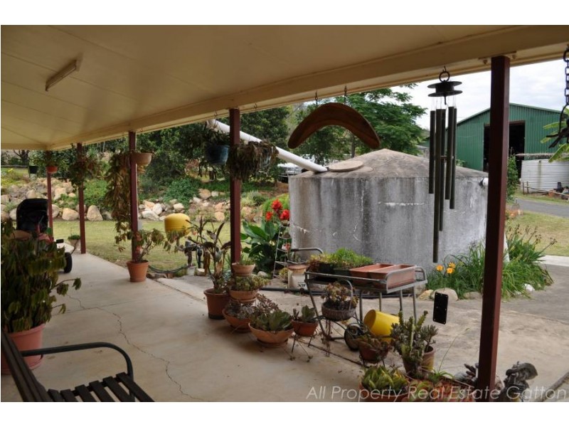 122 Glen Esk Road, Glen Esk QLD 4312