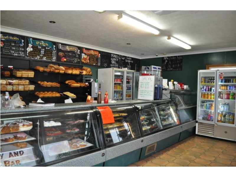 83 Railway Street, Gatton QLD 4343